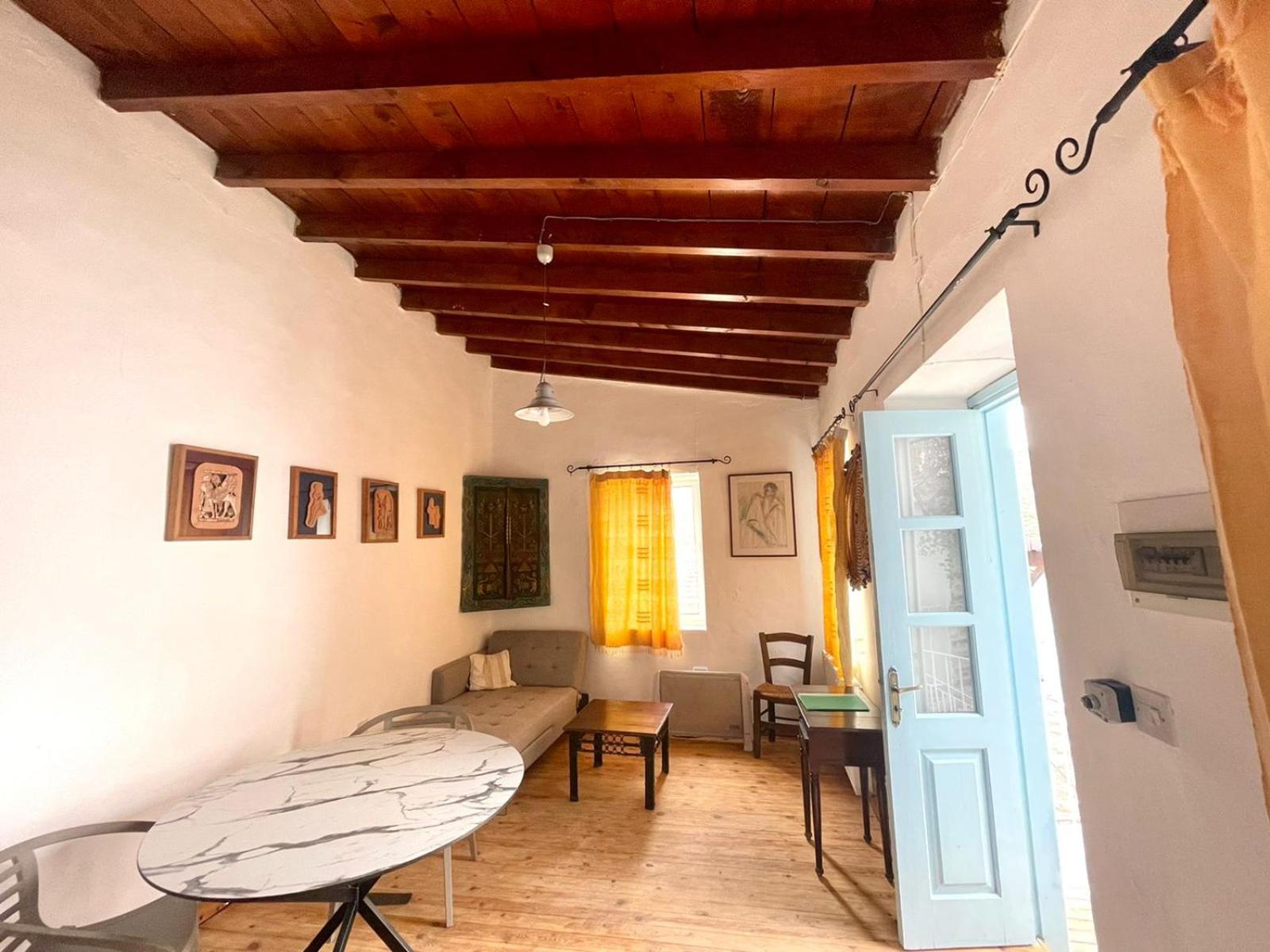 Country house Square - With Pool 3 Minutes Walk Kalavasos